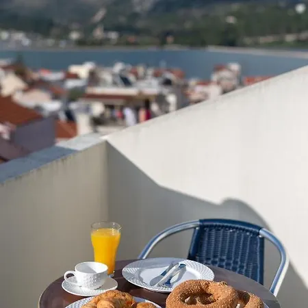 Elegant Living * 아르고스톨리온